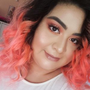 Meet your Posher, Alma